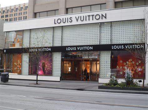 louis vuitton toronto yorkdale|Louis Vuitton Toronto premium outlet.